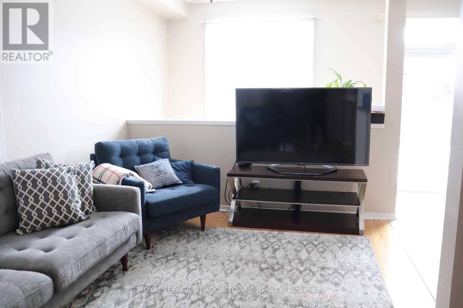 Mississauga (churchill Meadows), ON L5M8A4,3890 SKYVIEW STREET