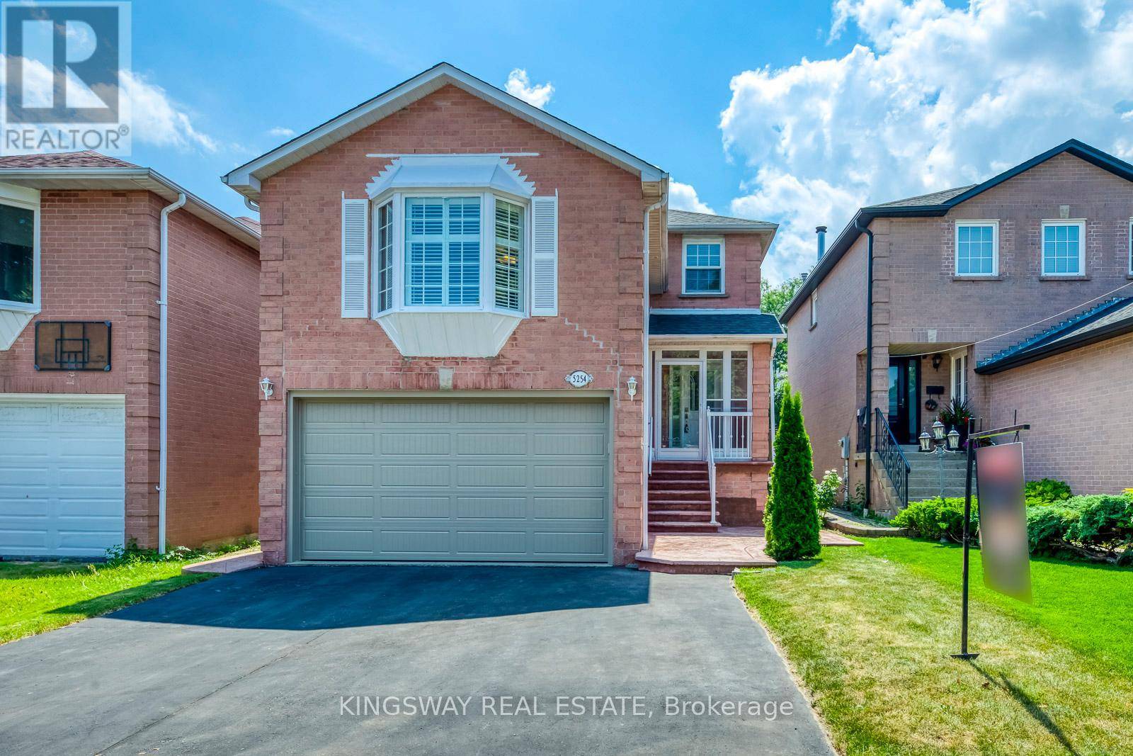 5254 ASTWELL AVENUE, Mississauga (hurontario), ON L5R3H8