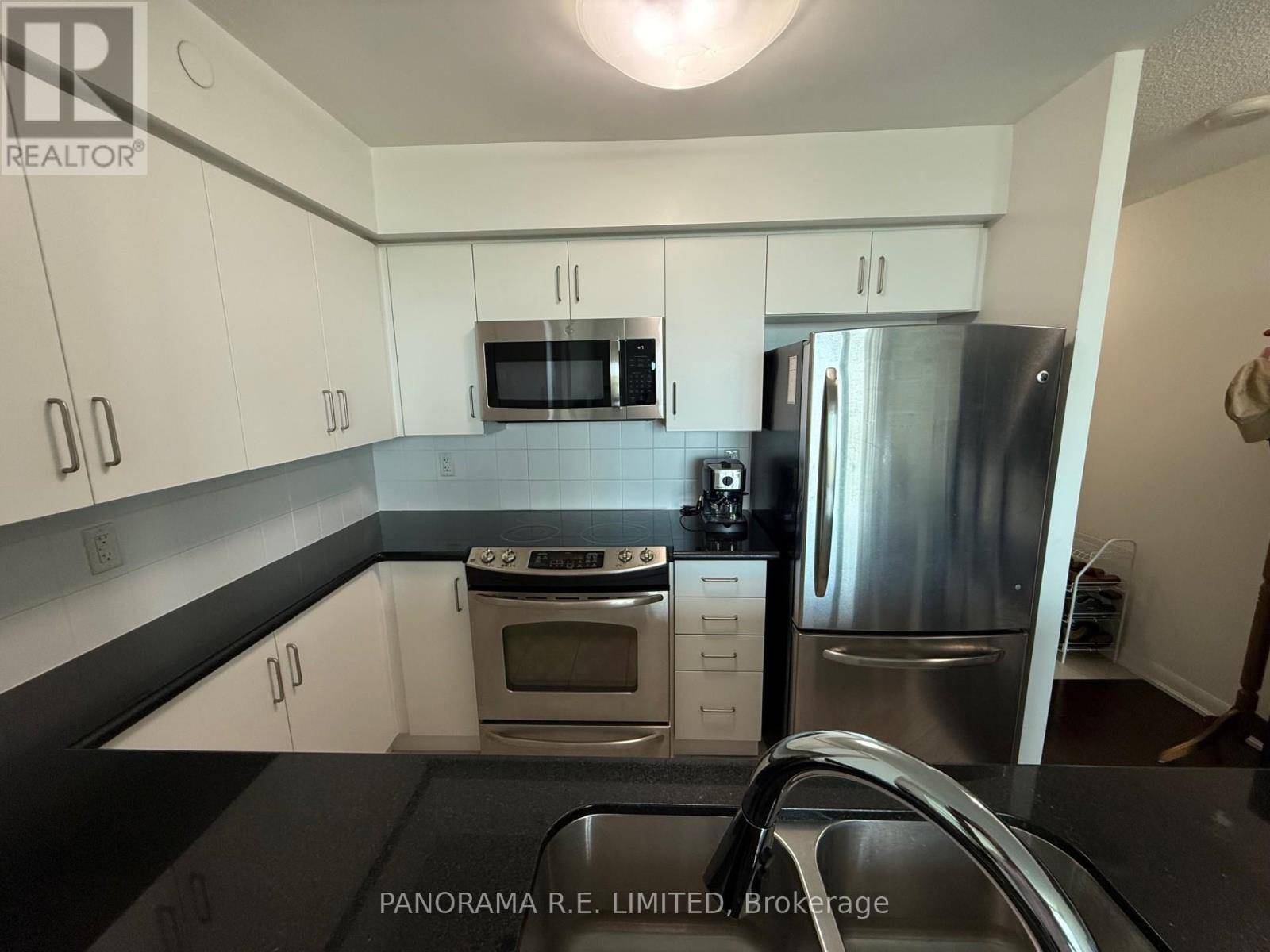 Toronto (islington-city Centre West), ON M9C0A5,205 Sherway Gardens RD #2008