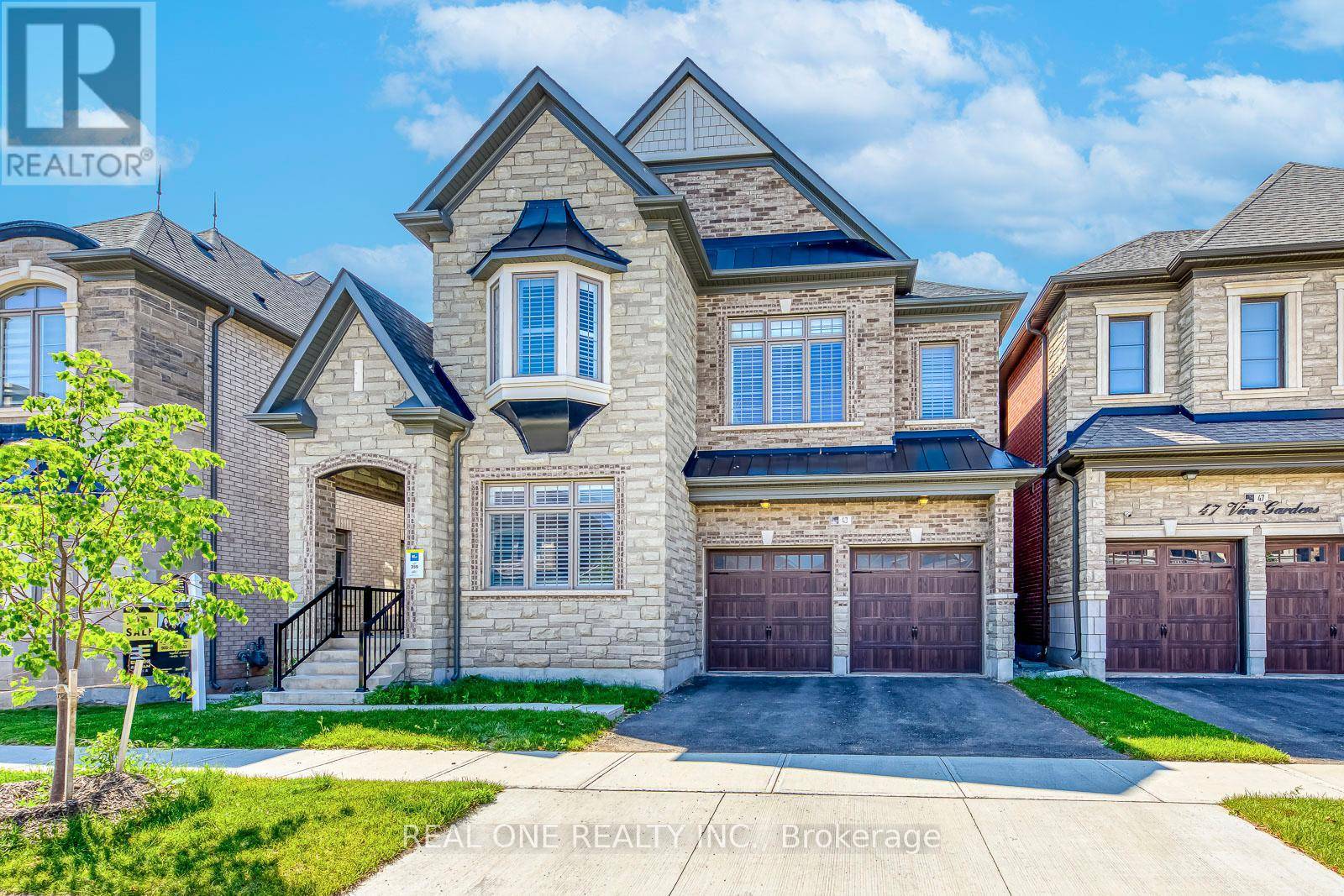 43 VIVA GARDENS, Oakville (go Glenorchy), ON L6H0Z1