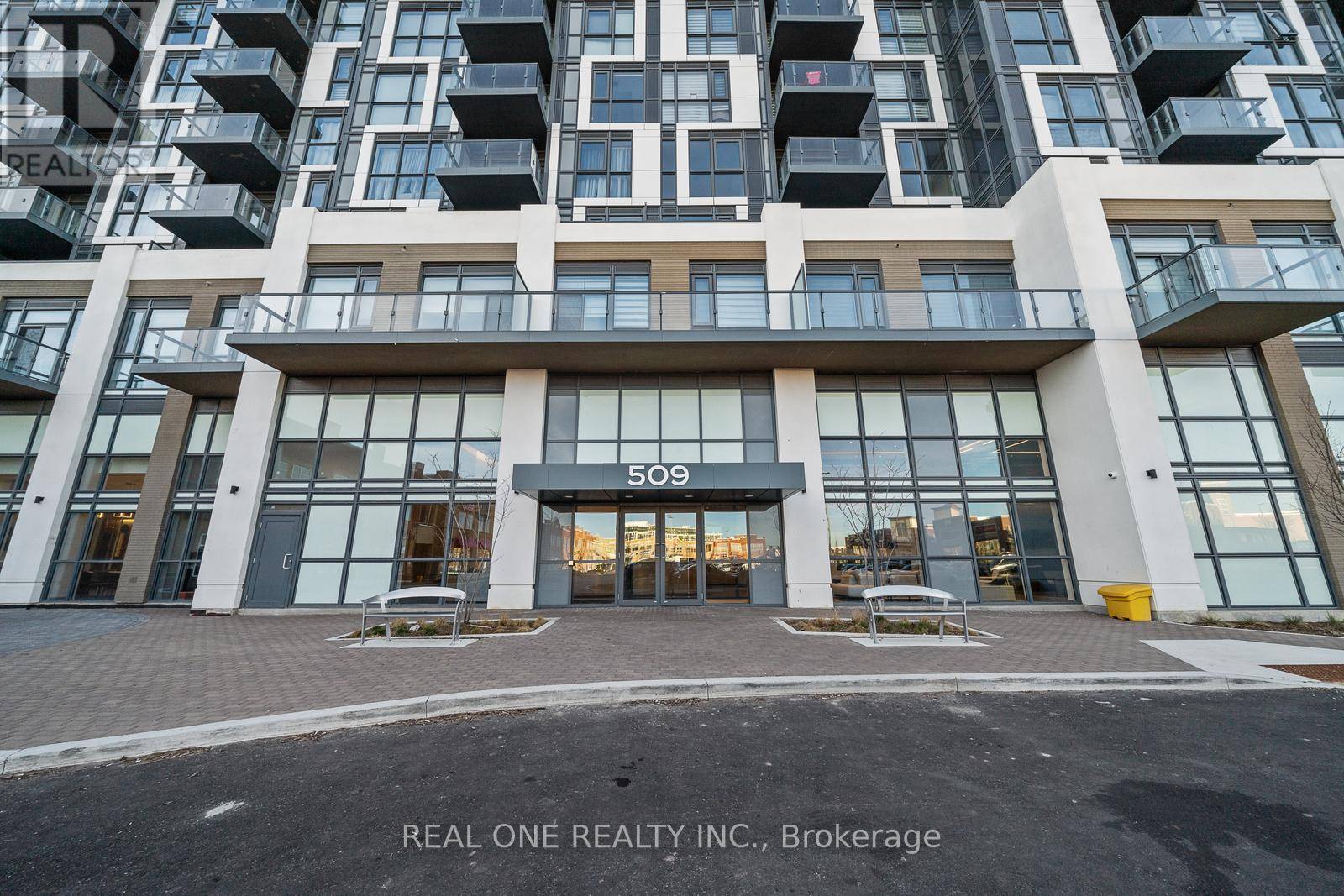 Oakville (go Glenorchy), ON L6M4M2,509 Dundas ST West #814
