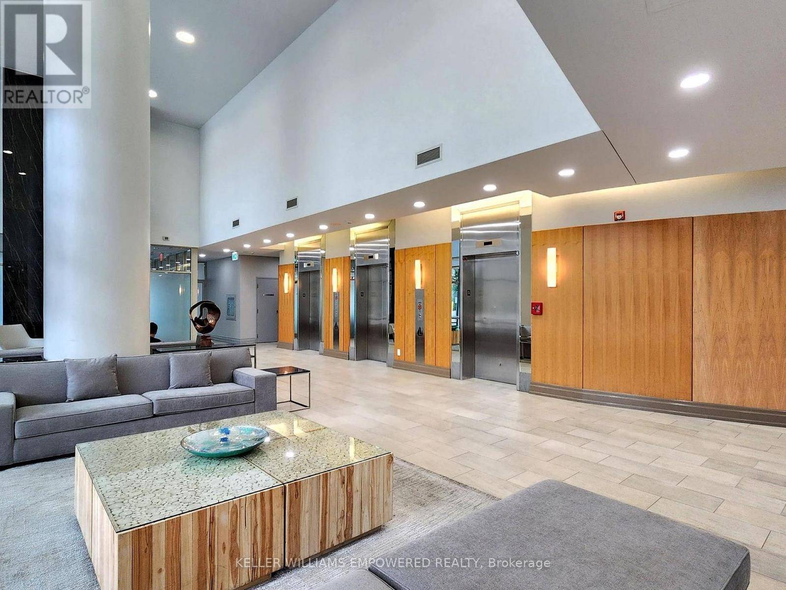 Toronto (high Park-swansea), ON M6S5A2,15 Windermere AVE #1007