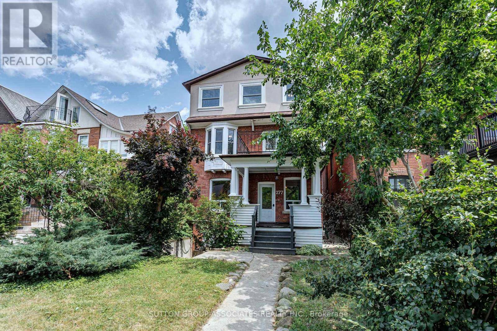 Toronto (high Park North), ON M6P2S8,277 High Park AVE #3