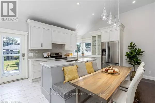 Burlington (lasalle), ON L7T3J1,965 KINGSWAY DRIVE