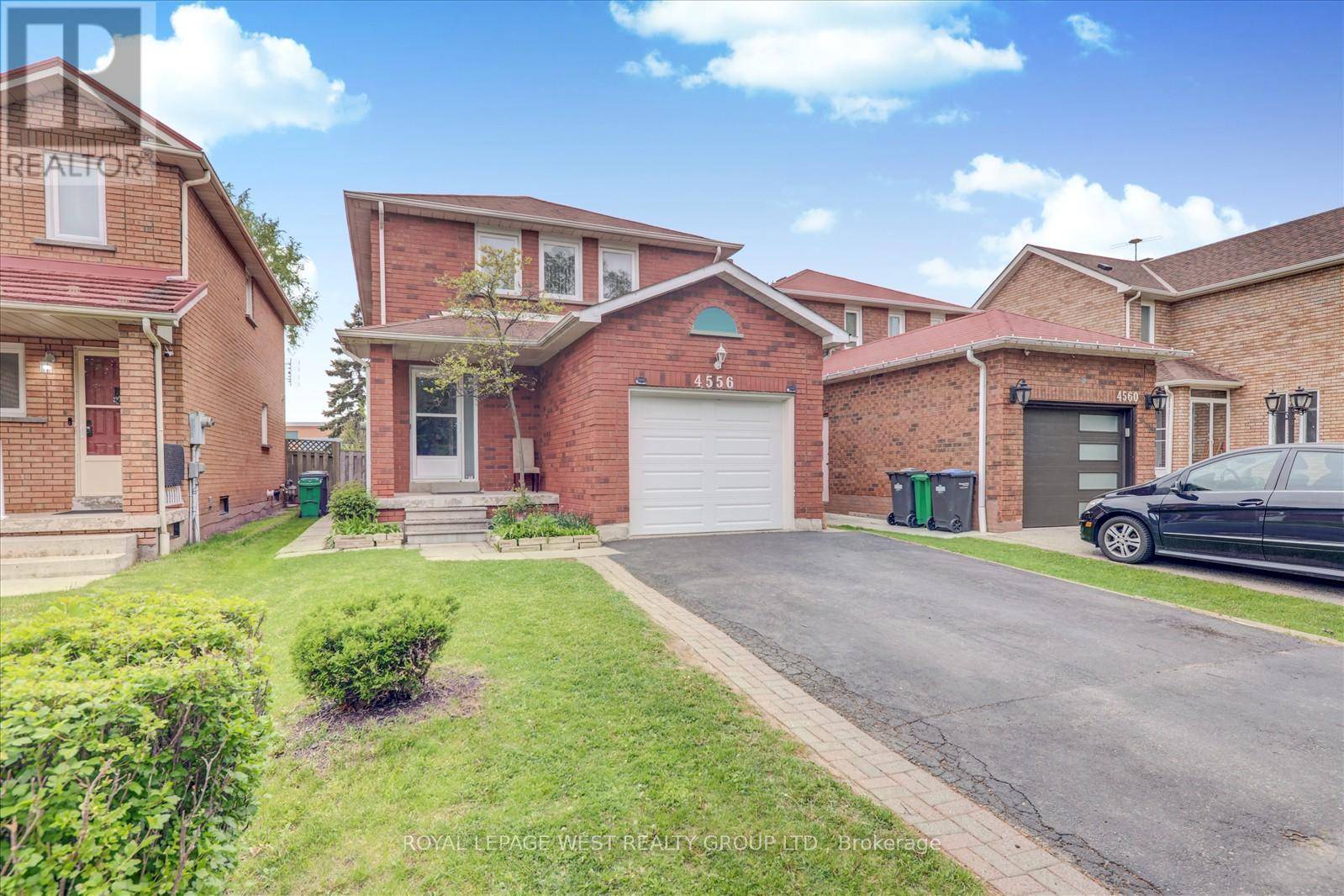Mississauga (central Erin Mills), ON L5M4L5,4556 METCALFE AVENUE