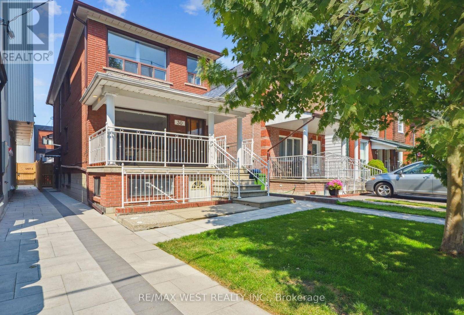 30 SALEM AVENUE, Toronto (dovercourt-wallace Emerson-junction), ON M6H3C1