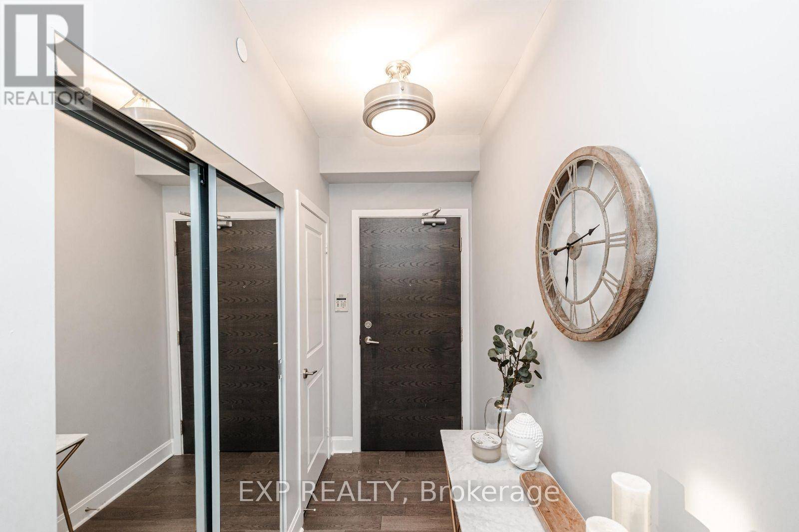 Toronto (mimico), ON M8V0G1,33 Shore Breeze DR #1503
