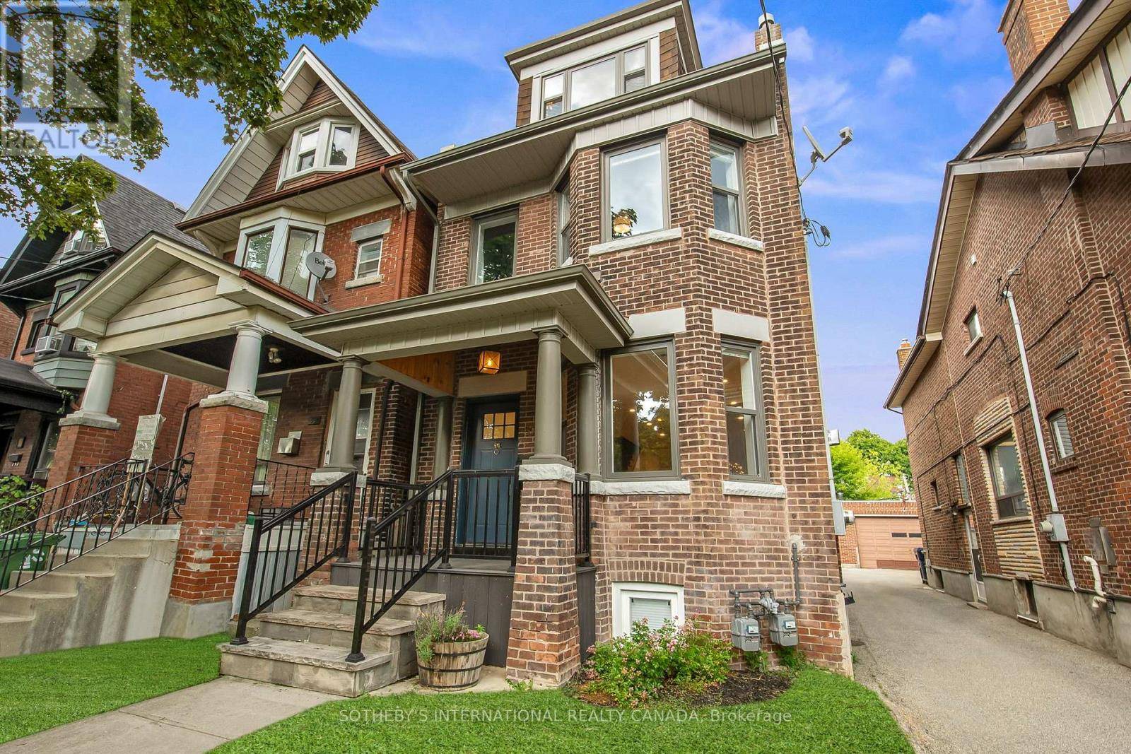 Toronto (dovercourt-wallace Emerson-junction), ON M6H2Z8,57 WESTMORELAND AVENUE