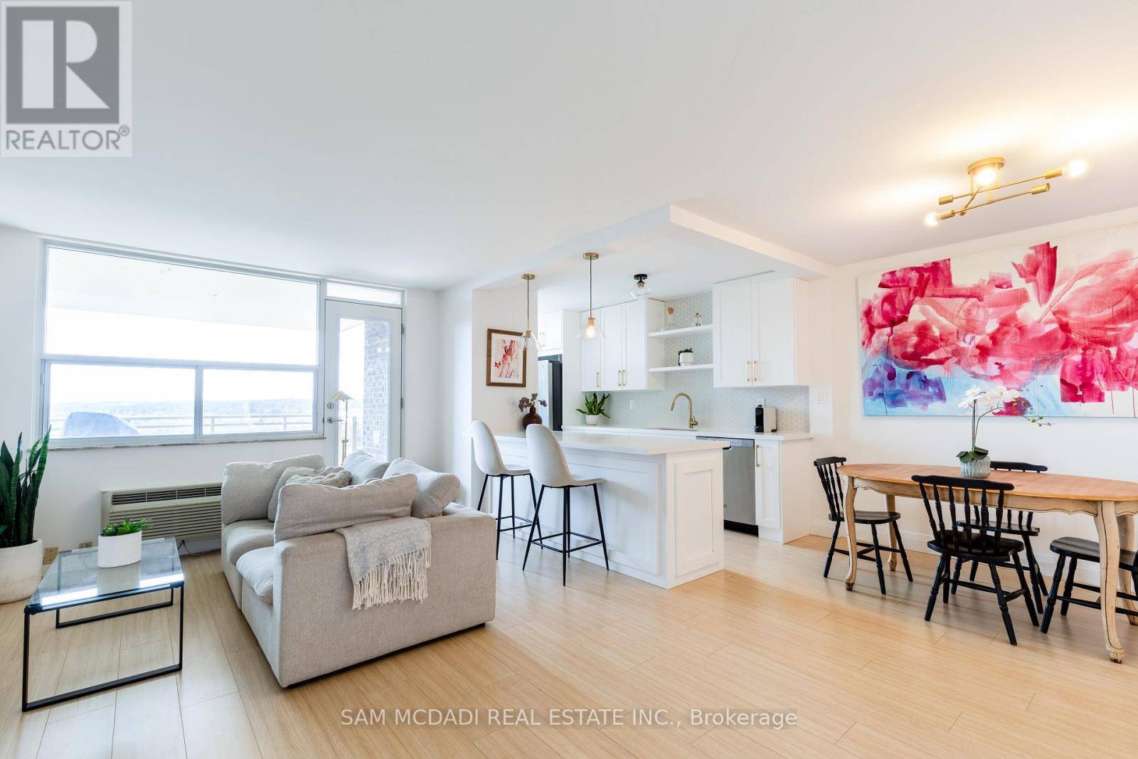Mississauga (clarkson), ON L5J4B6,966 Inverhouse DR #1001