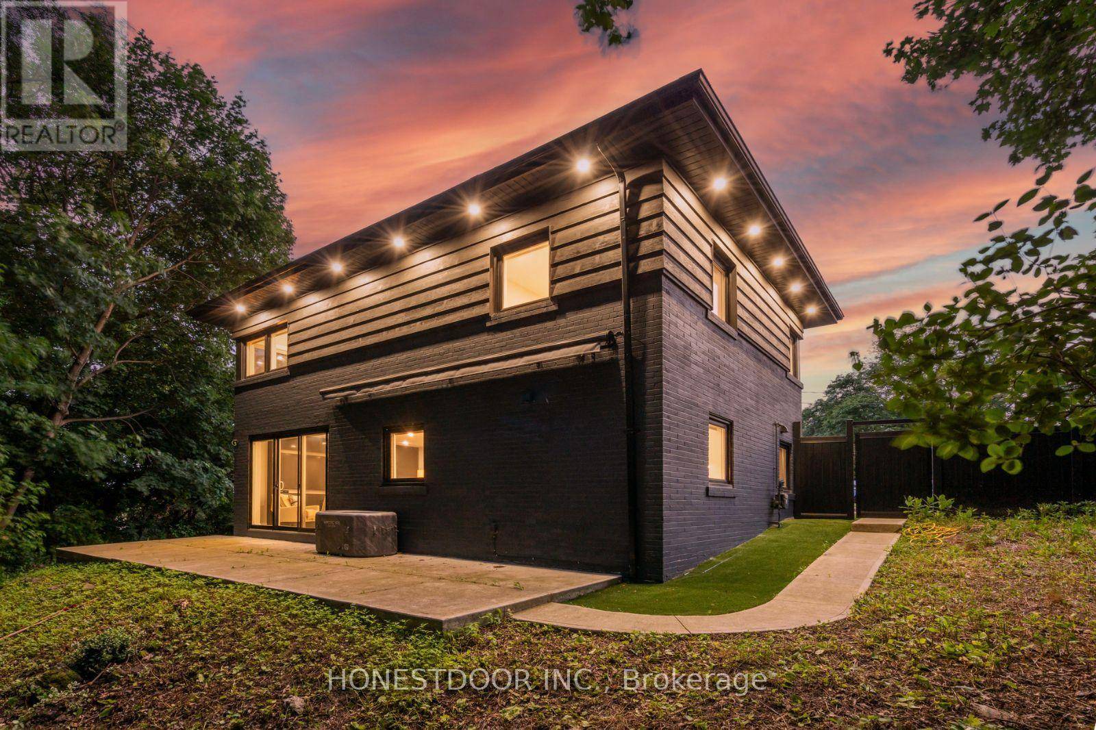Toronto (downsview-roding-cfb), ON M3M1X7,25 NAGEL ROAD