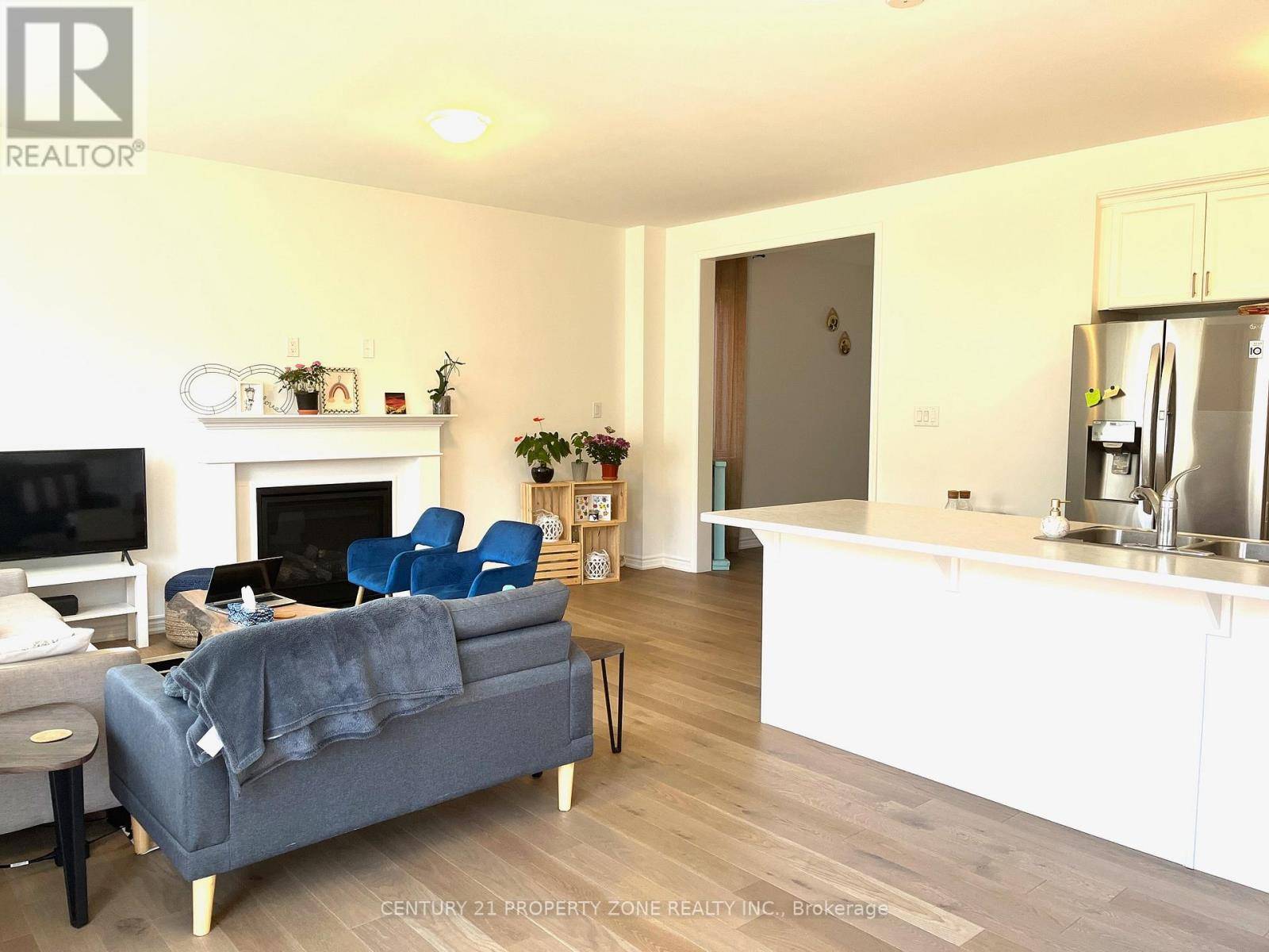 Milton (cb Cobban), ON L9E1S6,728 ASPEN TERRACE