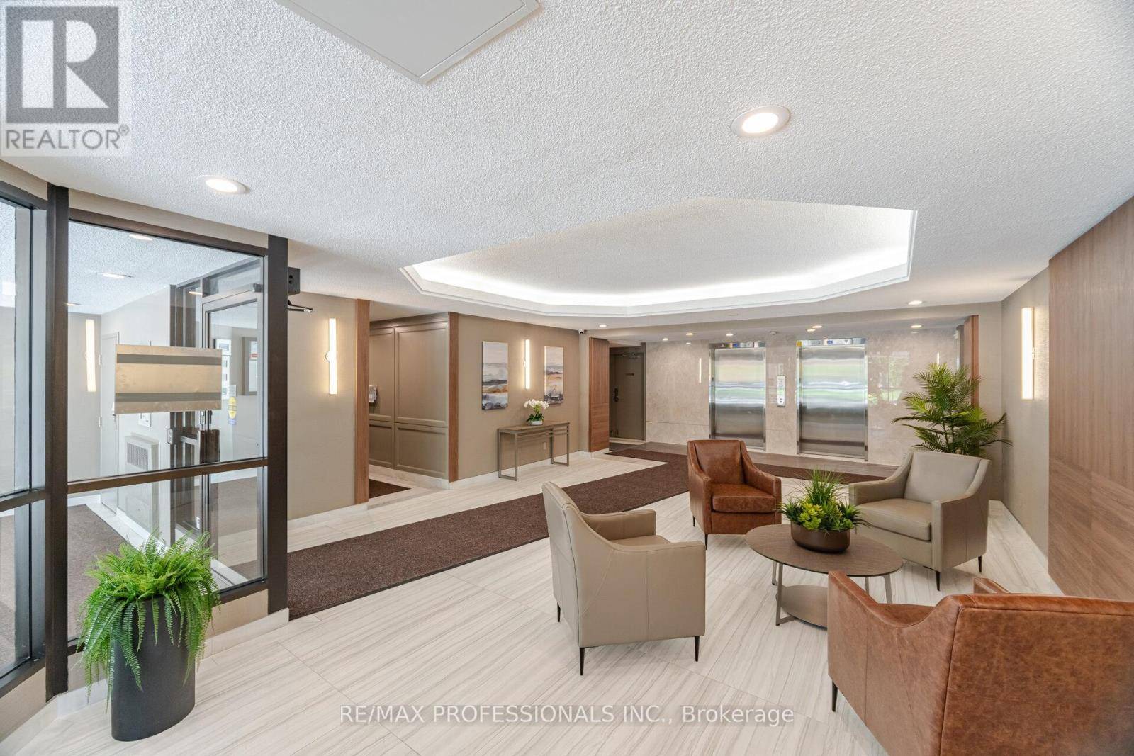 Mississauga (rathwood), ON L4W4N1,1111 Bough Beeches BLVD #1002