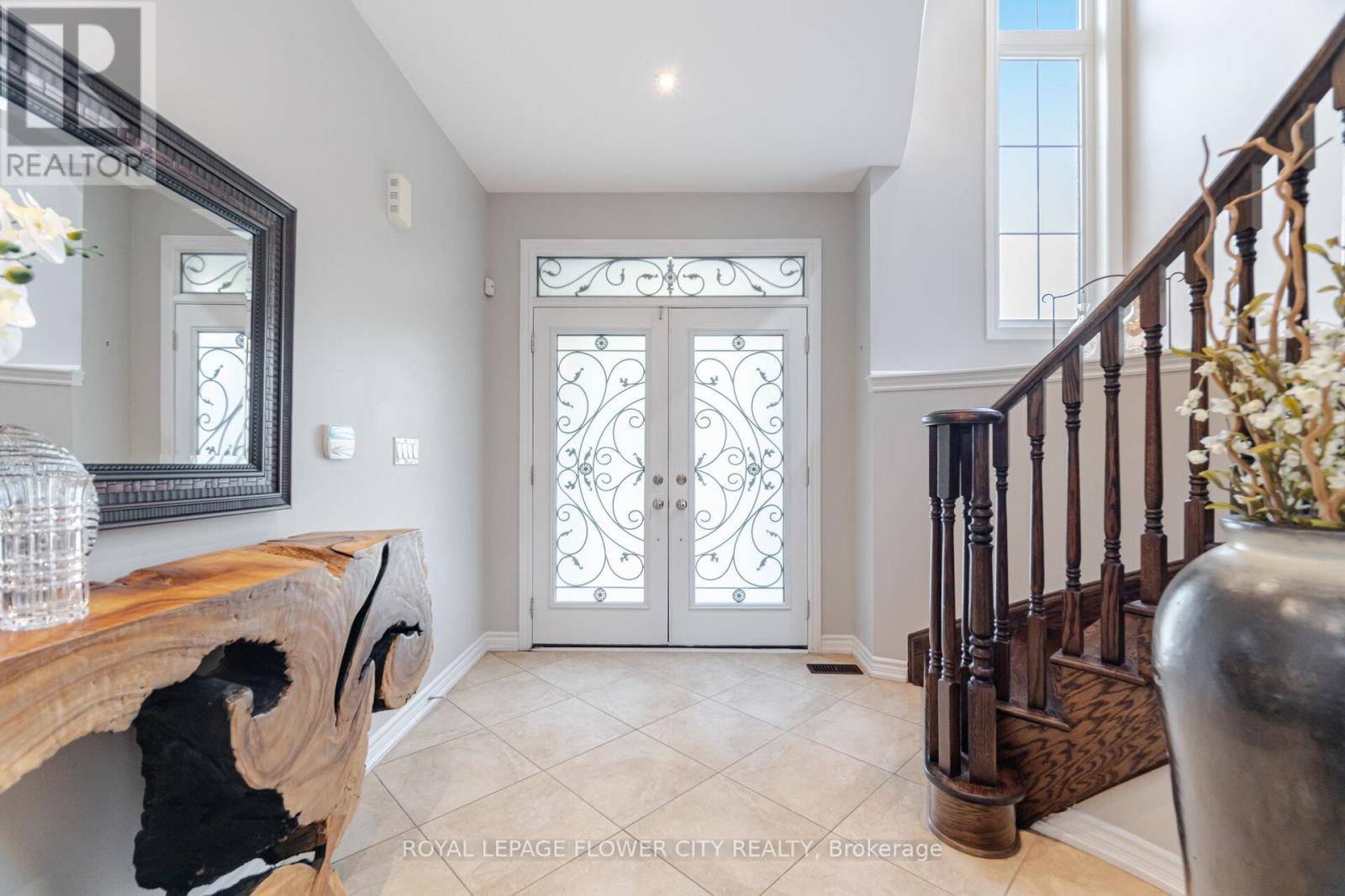 Brampton (bram West), ON L6Y0T2,51 MOUNTAIN RIDGE ROAD