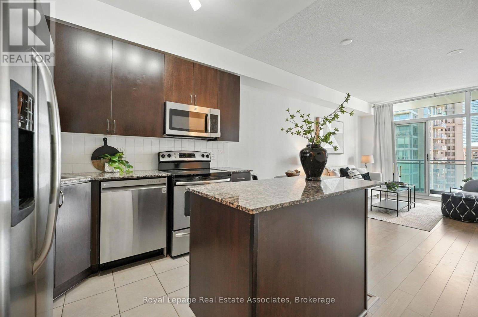 Mississauga (city Centre), ON L5B0E8,223 Webb DR #2008