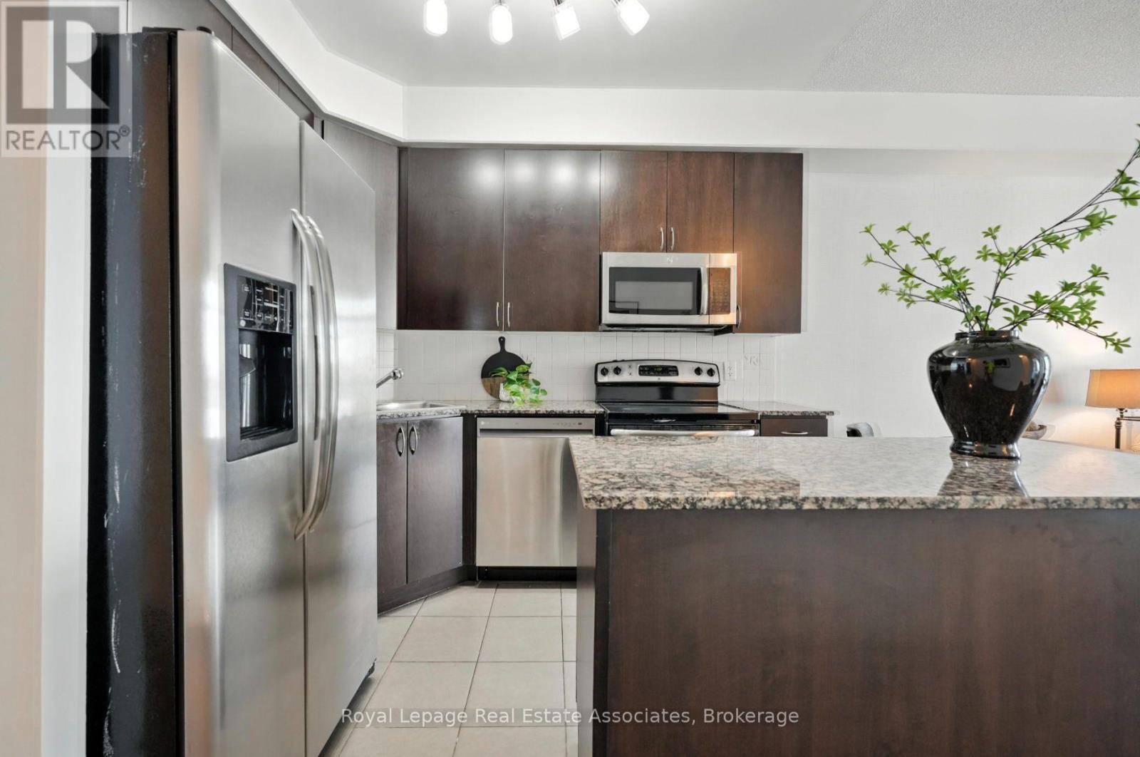 Mississauga (city Centre), ON L5B0E8,223 Webb DR #2008