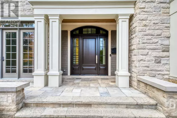 Oakville (sw Southwest), ON L6L1E7,1031 LAKESHORE ROAD W