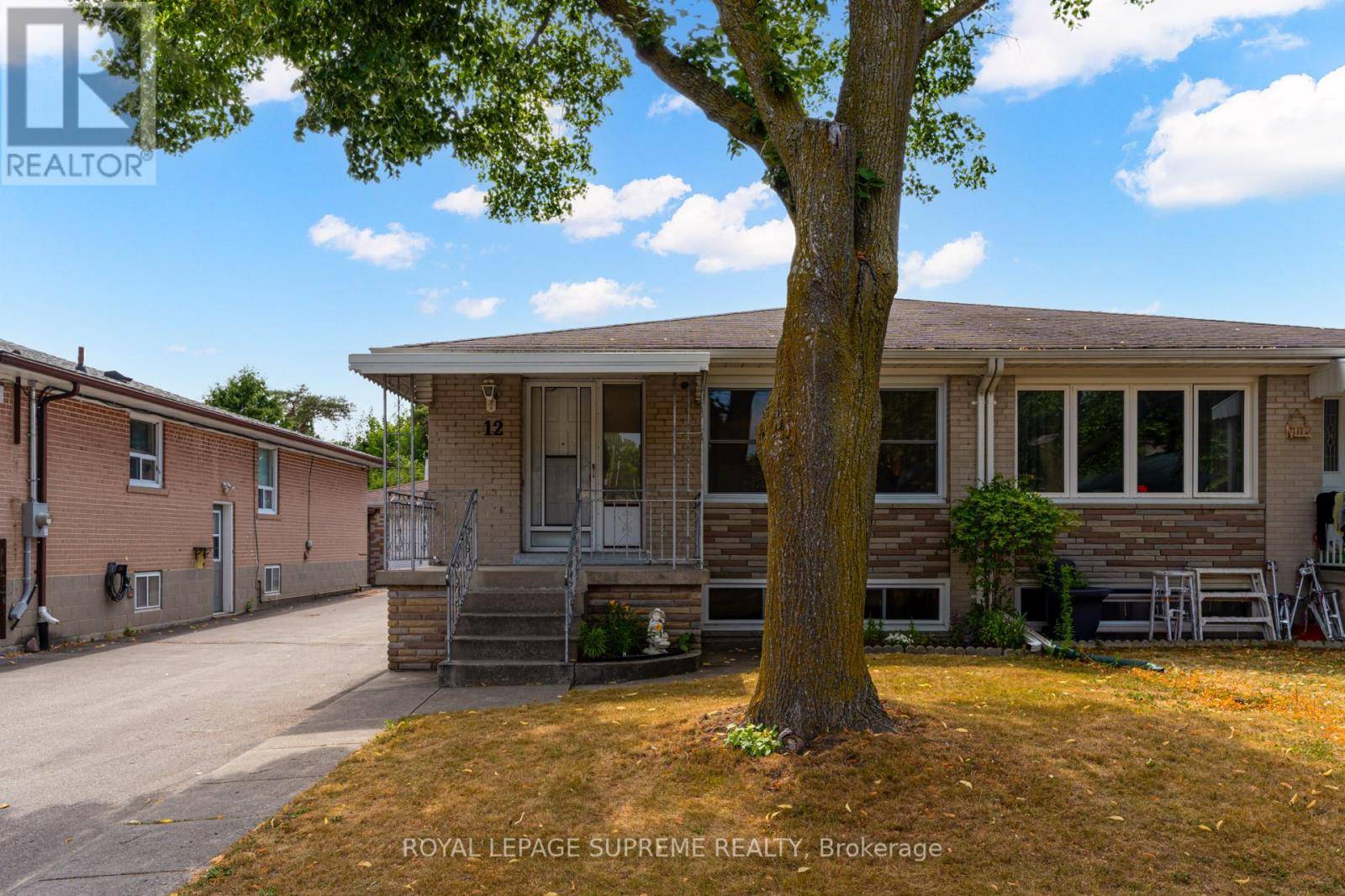 12 CAMEO CRESCENT, Toronto (rockcliffe-smythe), ON M6N2K5