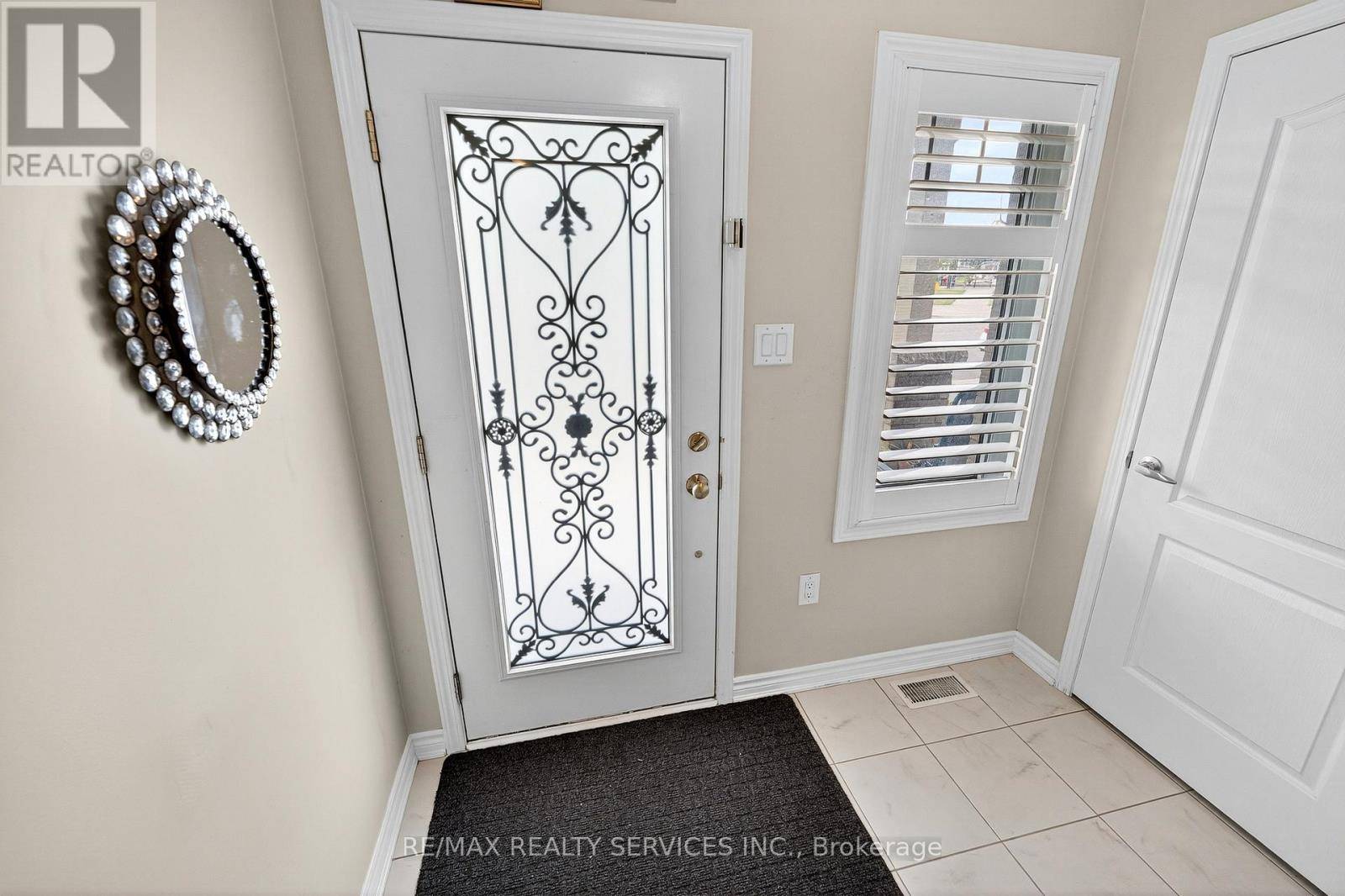 Brampton (northwest Brampton), ON L7A4P6,10 VOLNER ROAD