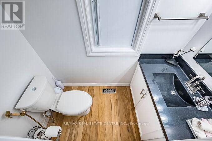 Oakville (wt West Oak Trails), ON L6M3M1,1126 WESTVIEW TERRACE S