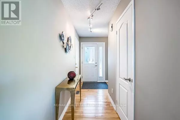 Oakville (wt West Oak Trails), ON L6M3M1,1126 WESTVIEW TERRACE S