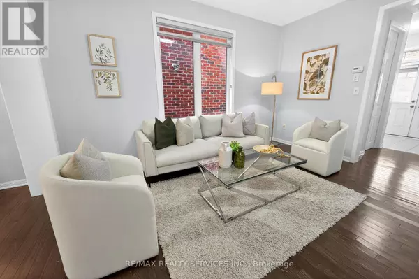 Brampton (fletcher's West), ON L6Y4Y8,36 VENTURA AVENUE