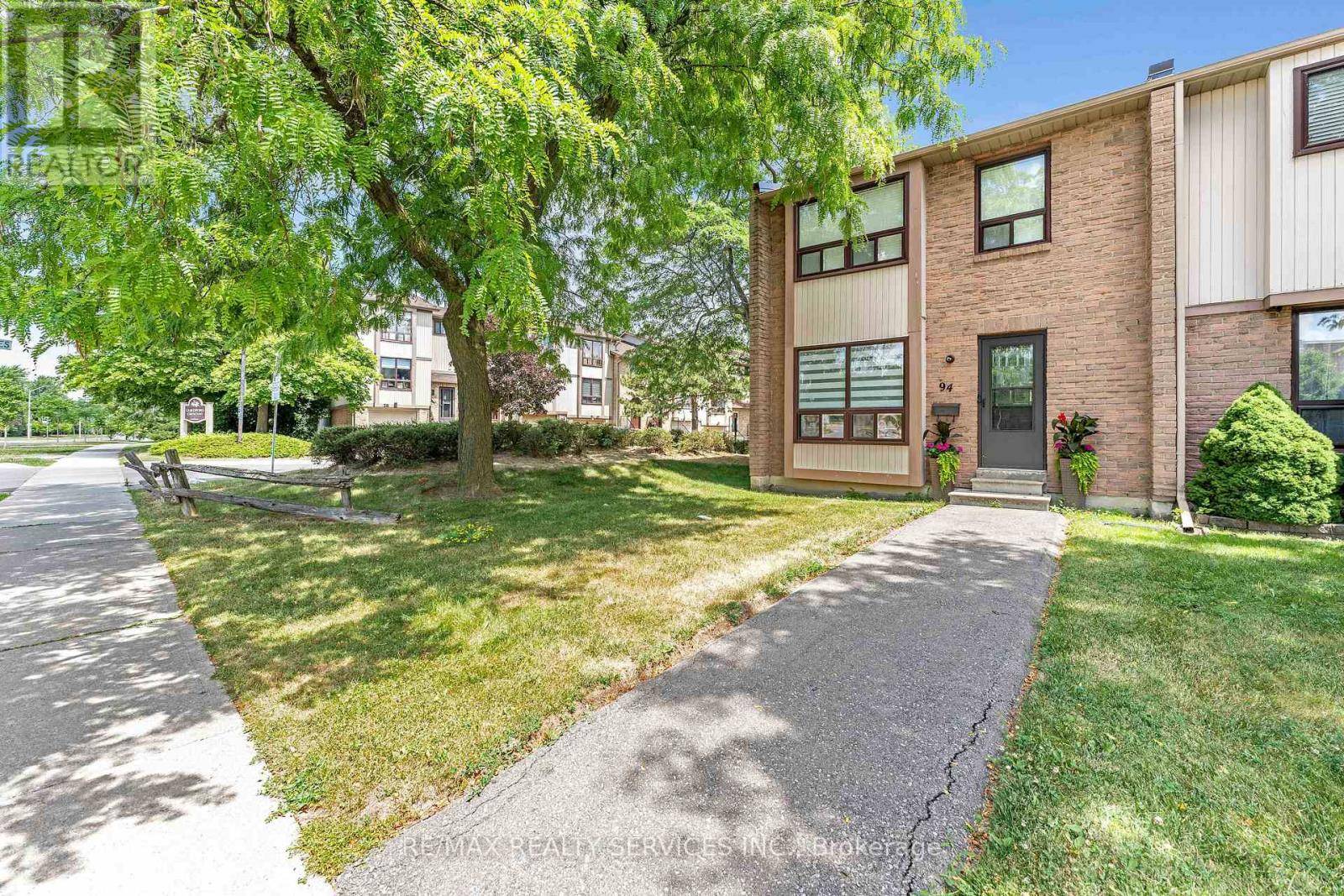 Brampton (central Park), ON L6S3K2,94 Guildford CRES #94