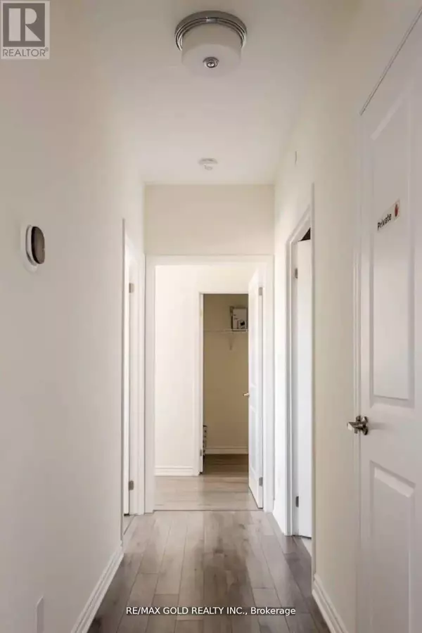 Brampton (northwest Brampton), ON L7A5G5,200 Lagerfield DR East #414