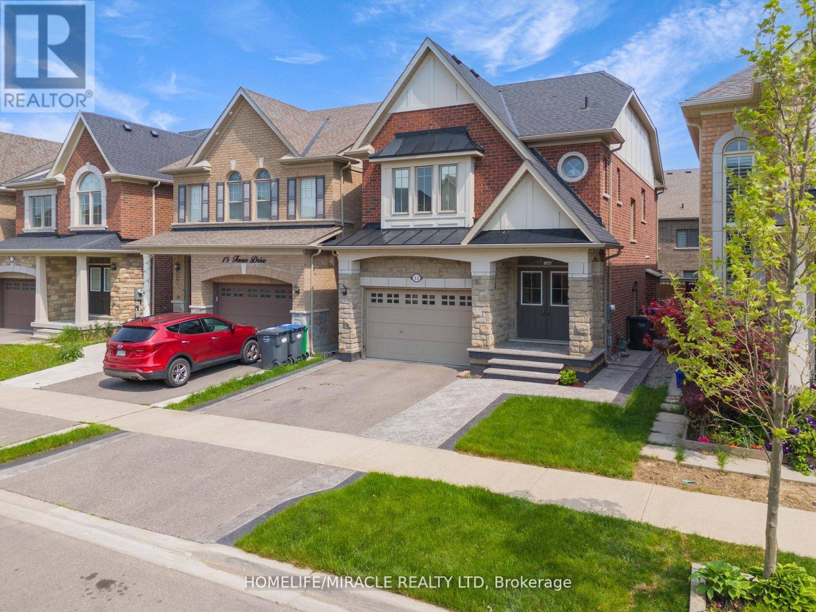 13 FANN DRIVE, Brampton (northwest Brampton), ON L7A4L4