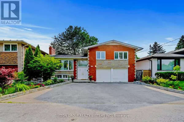 Toronto (stonegate-queensway), ON M8Y2T6,732 ROYAL YORK ROAD