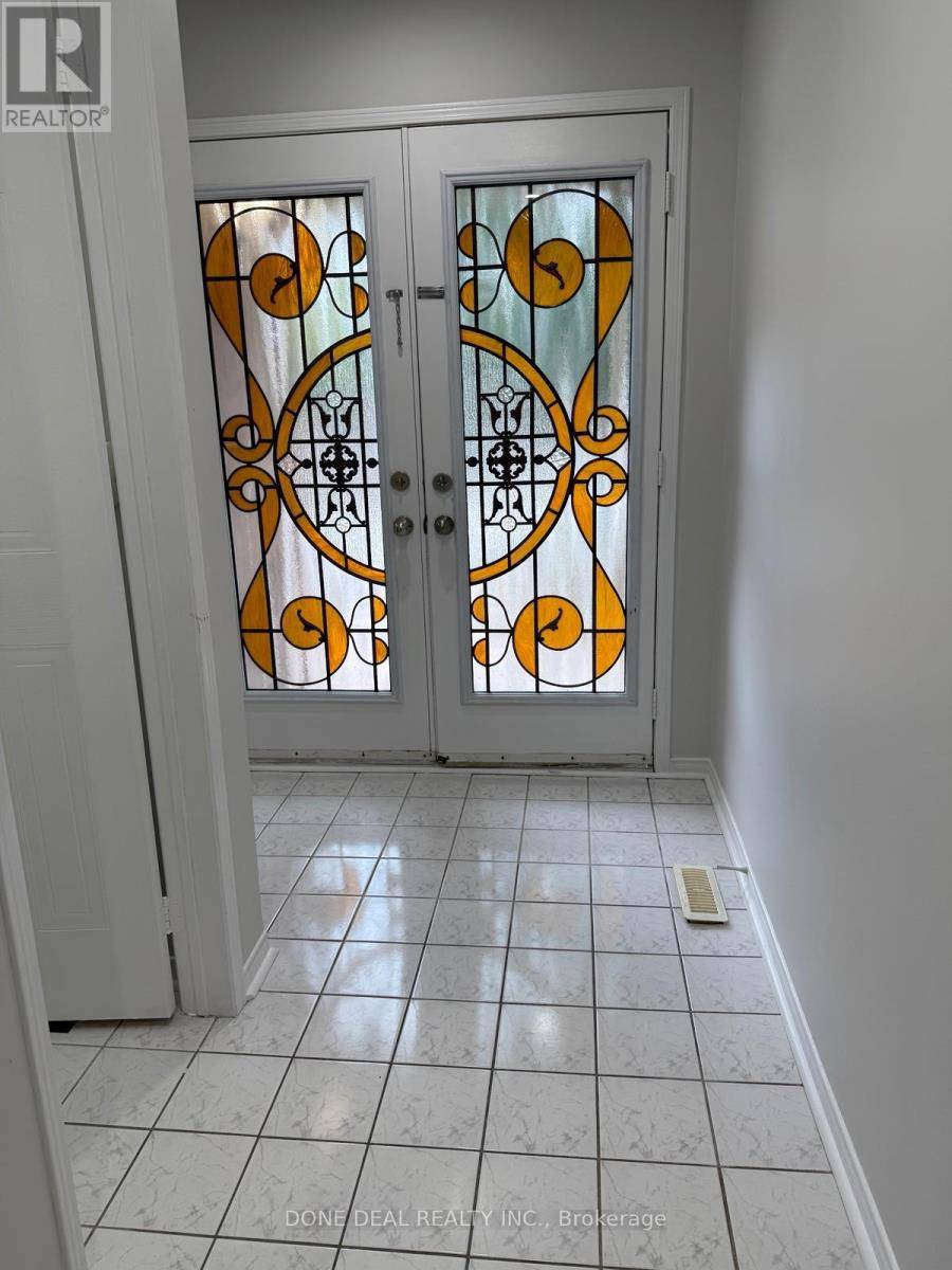 Brampton (brampton West), ON L6X4P5,9 Goldberry CT #22
