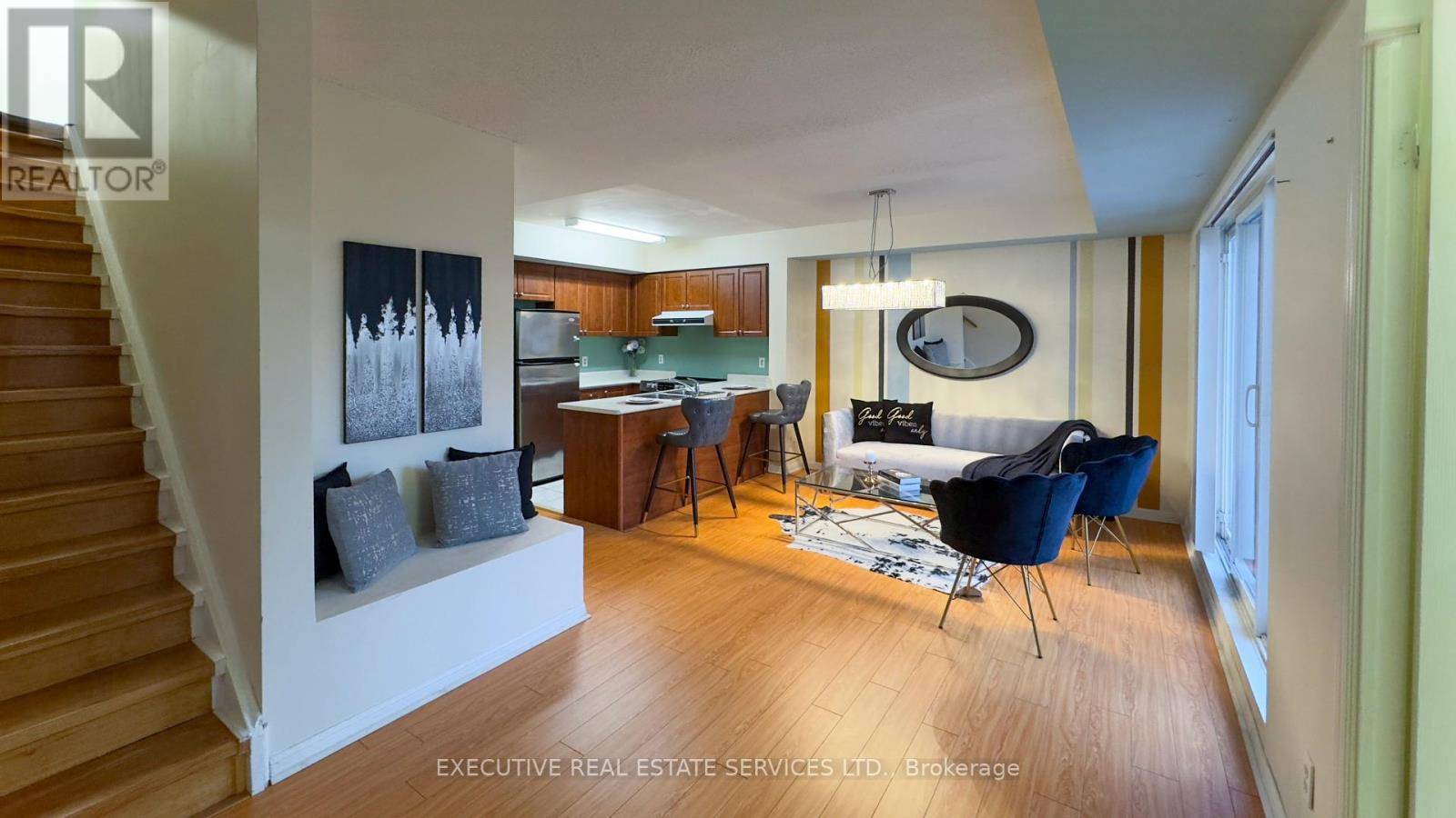 Toronto (humbermede), ON M9M0A5,3045 Finch AVE West #2101