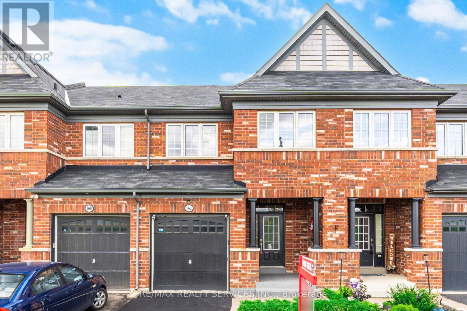 162 SUSSEXVALE DRIVE, Brampton (sandringham-wellington), ON L6R3R2