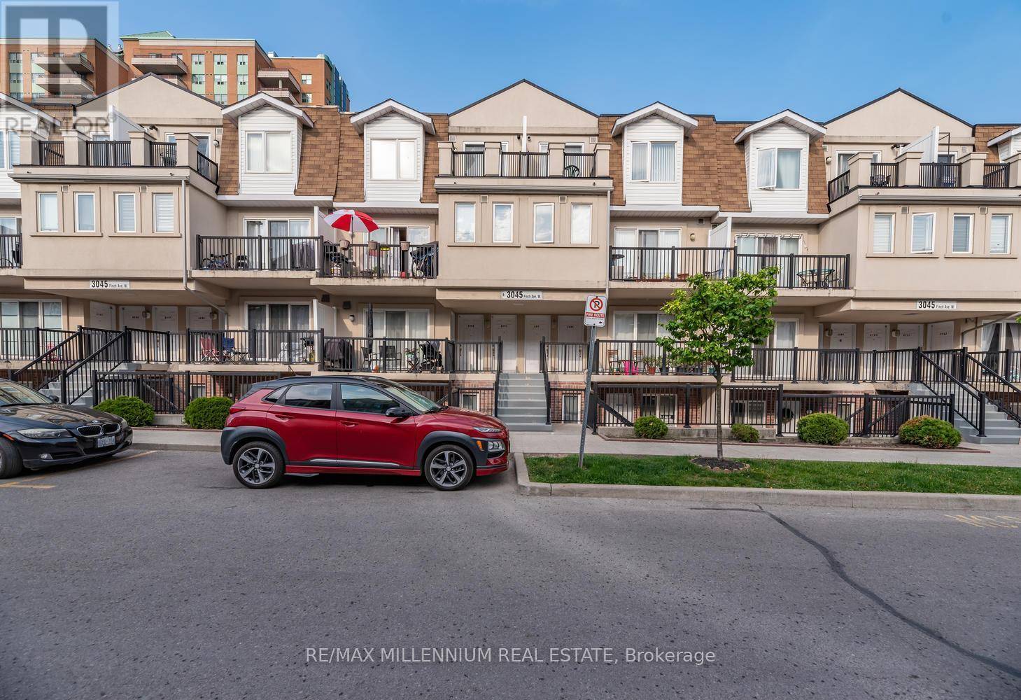 Toronto (humbermede), ON M9M0A5,3045 Finch AVE West #2093