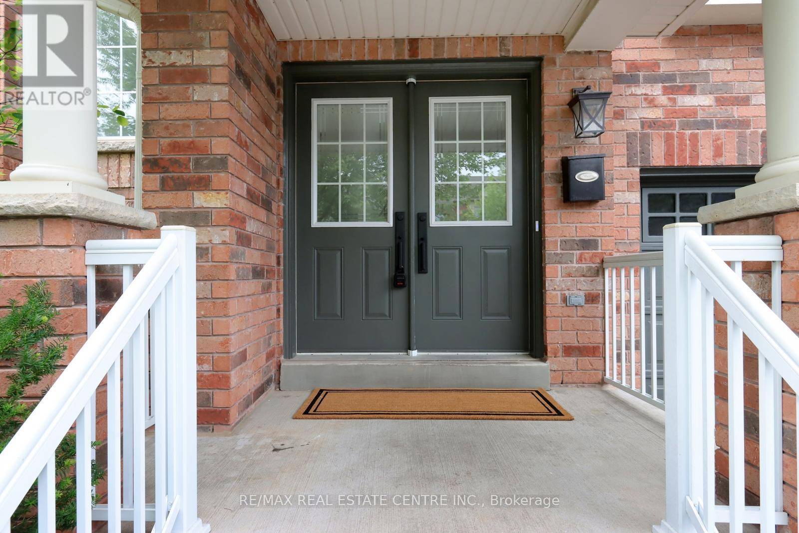 Milton (sc Scott), ON L9T0V5,123 MCCREADY DRIVE