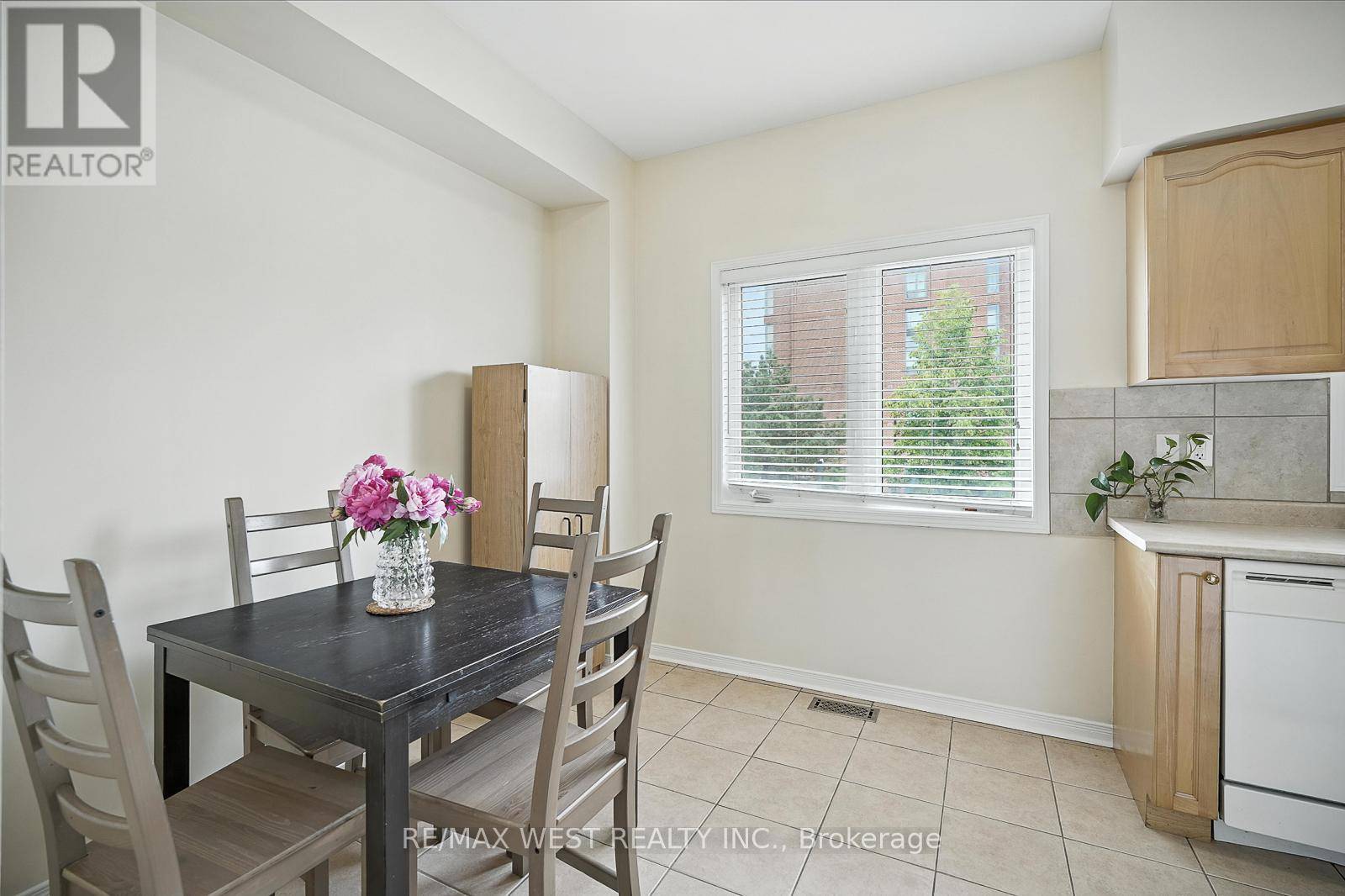 Mississauga (malton), ON L4T4M6,7035 Rexwood RD #5