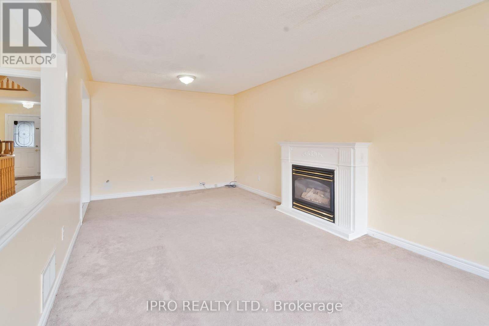 Brampton (sandringham-wellington), ON L6R1L9,285 FERNFOREST DRIVE
