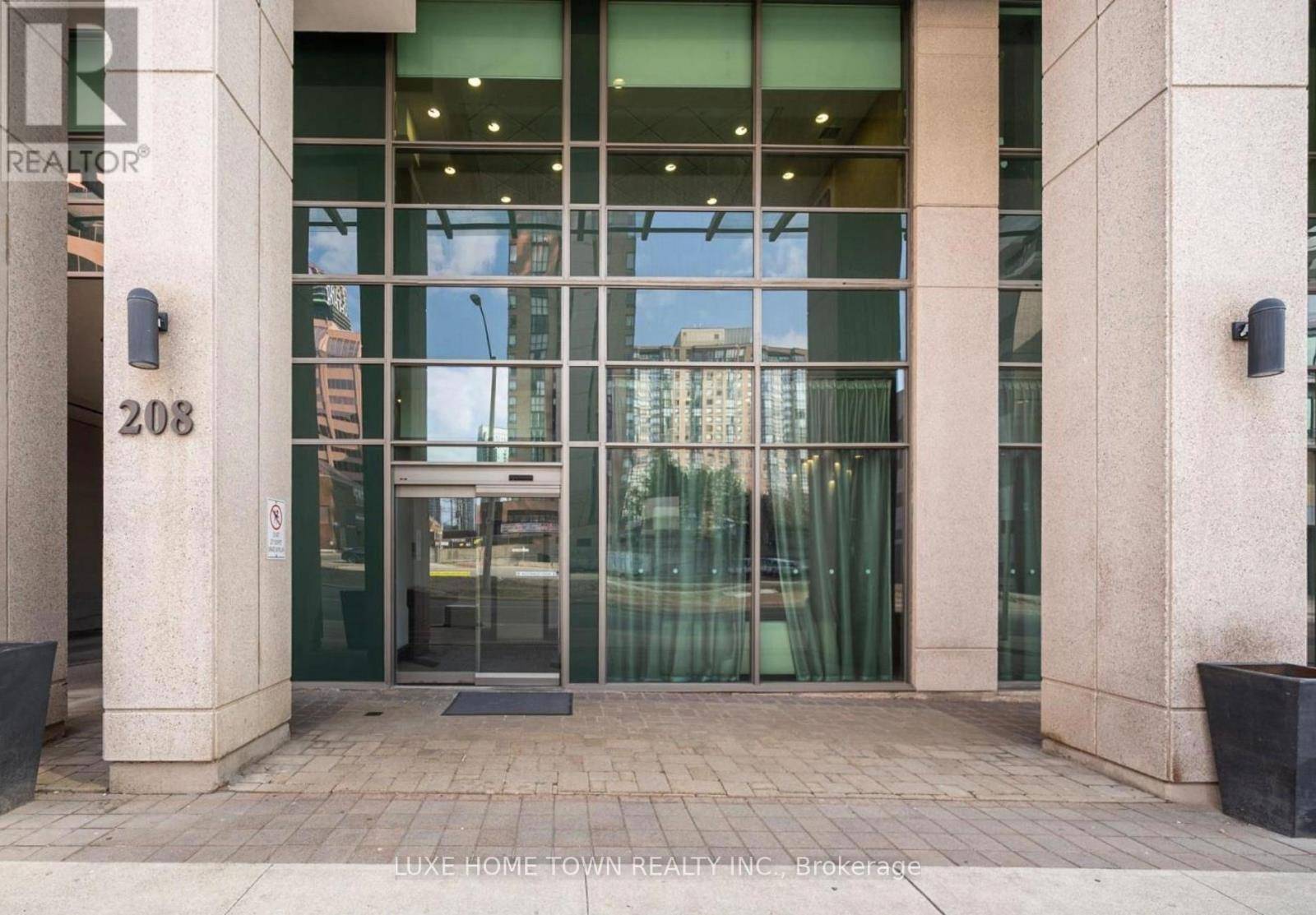 Mississauga (city Centre), ON L5B0G8,208 Enfield PL #2108