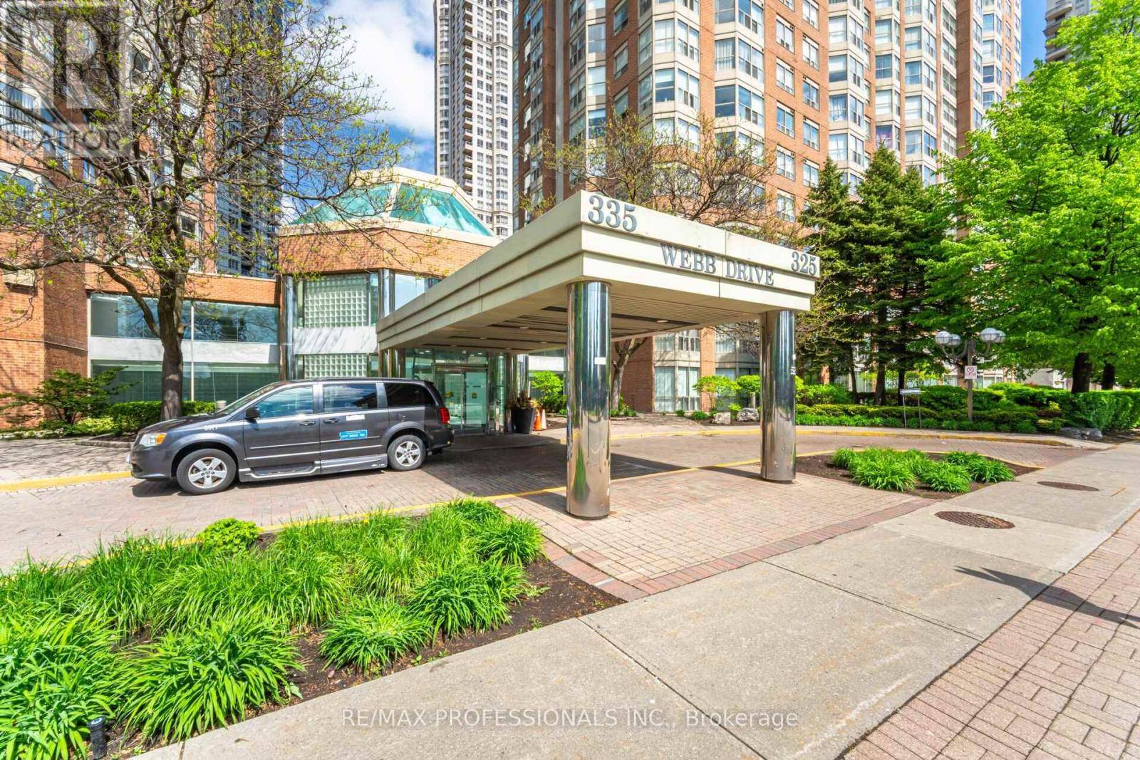 Mississauga (city Centre), ON L5B3Z9,335 Webb DR #1606