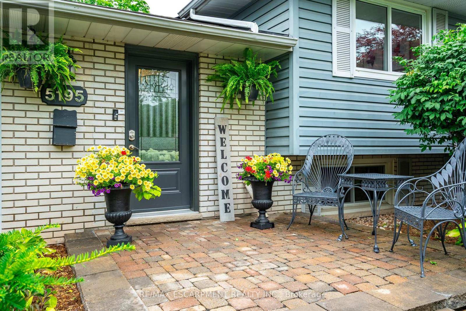 Burlington (appleby), ON L7L3P9,5195 CEDARBOOK CRESCENT