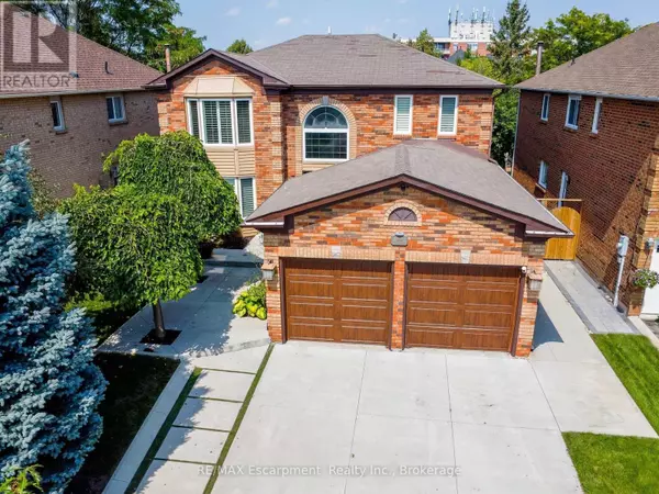 1658 HERITAGE WAY, Oakville (ga Glen Abbey), ON L6M2Z9