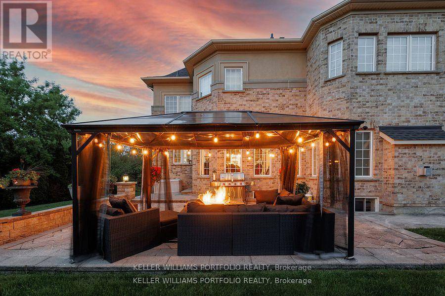 26 LOUVAIN DRIVE, Brampton (vales Of Castlemore North), ON L6P1W6