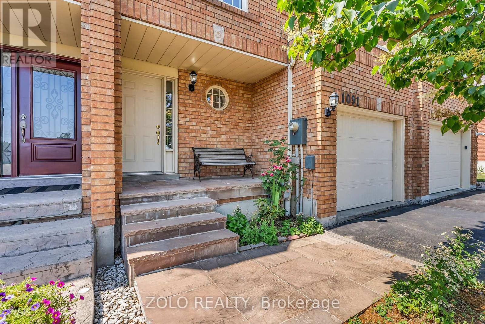 Mississauga (east Credit), ON L5V1R5,1091 WILMINGTON DRIVE