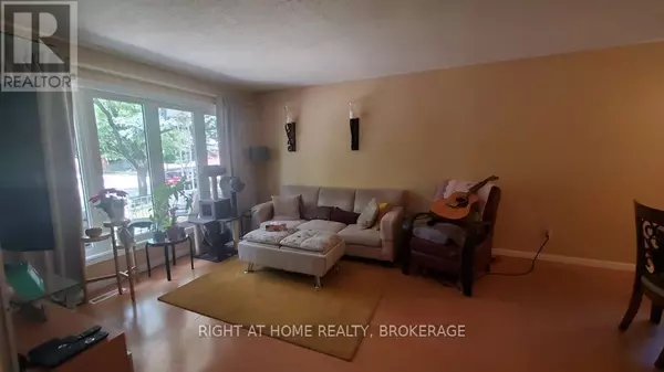 Mississauga (clarkson), ON L5J4H3,2406 POPLAR CRESCENT