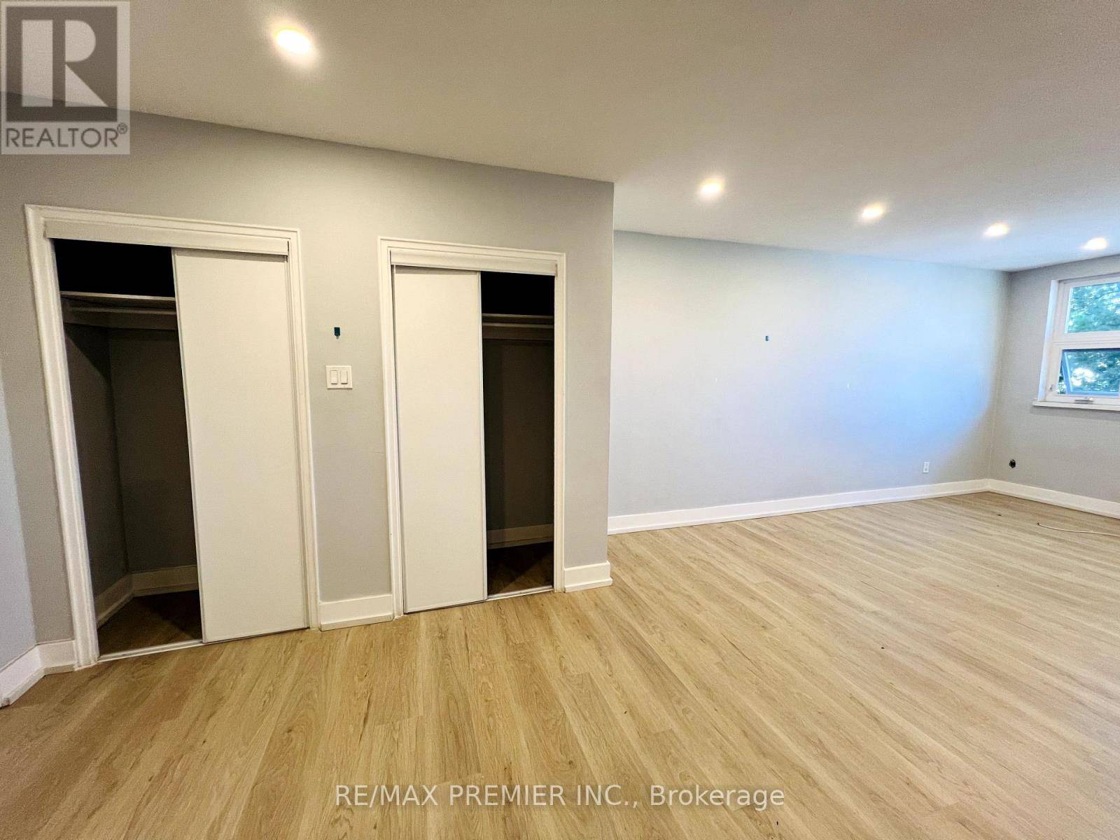 Mississauga (cooksville), ON L5A2J3,3046 Jaguar Valley DR #302