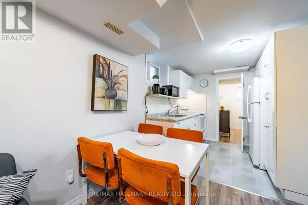 Toronto (corso Italia-davenport), ON M6E1M8,14 Innes AVE #4