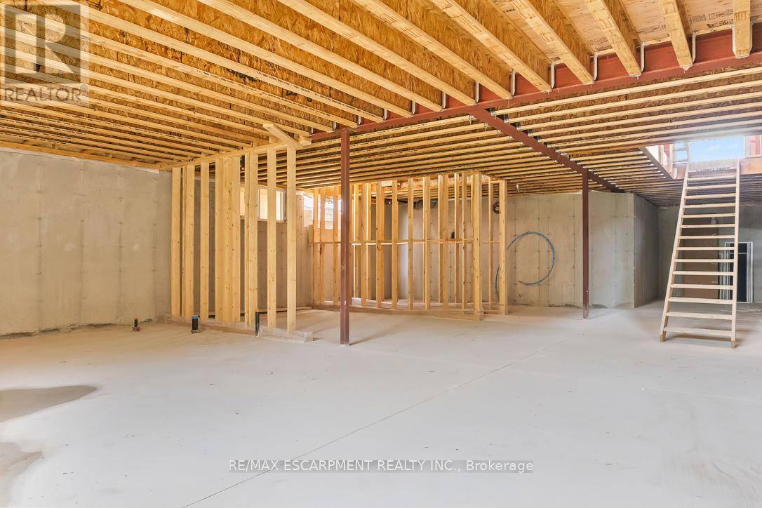 Oakville (wc Wedgewood Creek), ON L6H7E6,2350 EIGHTH LINE
