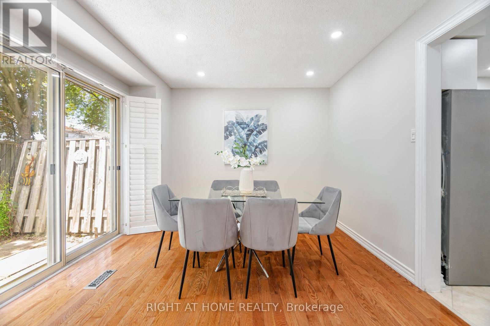 Mississauga (erin Mills), ON L5L5P5,3600 Colonial DR #98