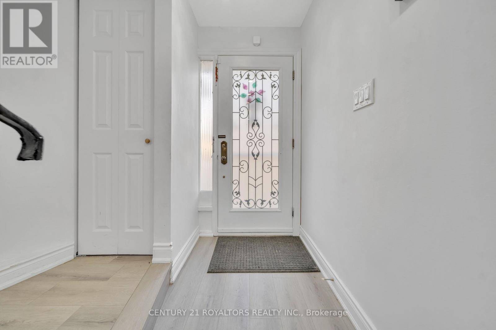 Mississauga (malton), ON L4T3E7,3420 MONICA DRIVE