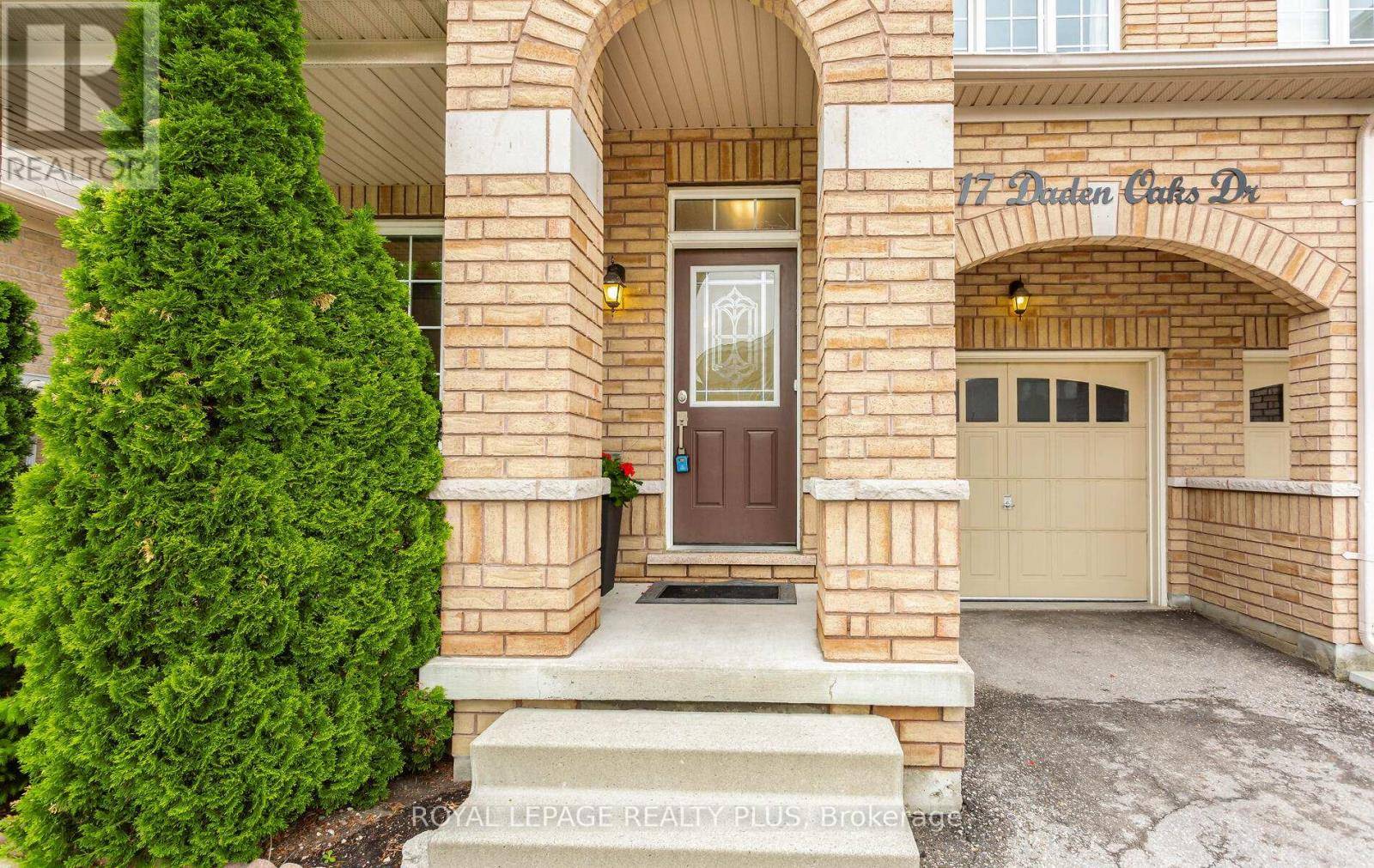 Brampton (bram East), ON L6P3R7,17 DADEN OAKS DRIVE
