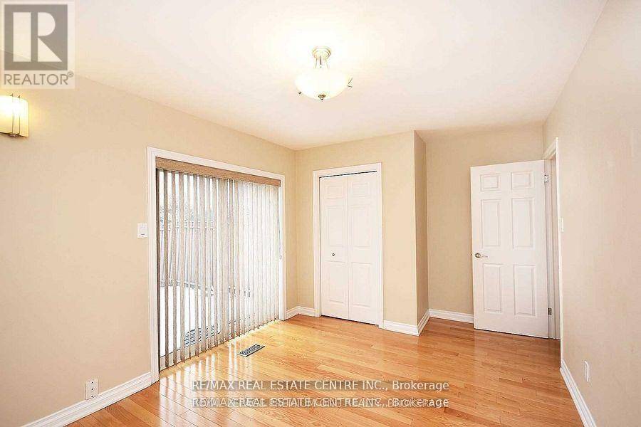 Mississauga (erindale), ON L5C1Z5,3385 Ellengale DR #Lower